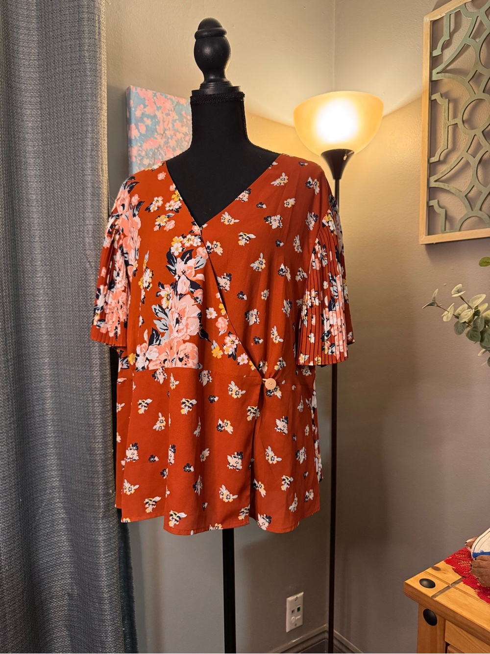 Cato Rust Floral Pleated-Sleeve Wrap Top